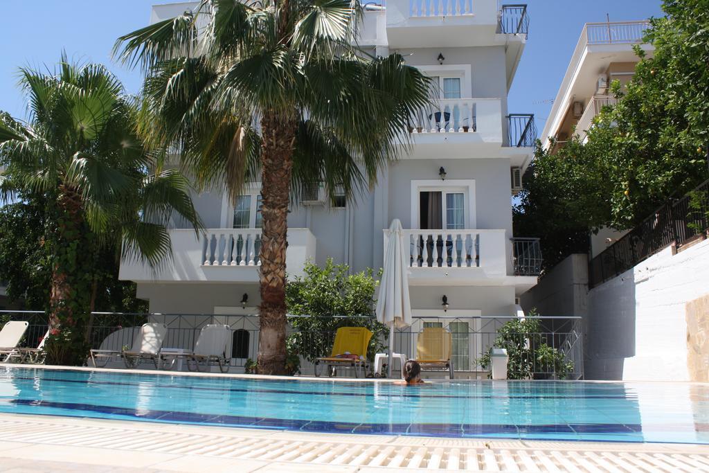 Skalidis Apartments Tolo Luaran gambar